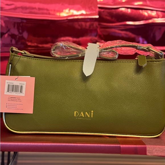 Danielle Nicole Princess Tiana shoulder bag